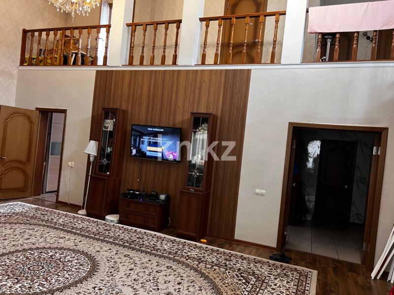 Продажа 4-комнатного дома, 200 м² - Продажа домов, коттеджей в Караганде - страница 2 фото 2 из 18