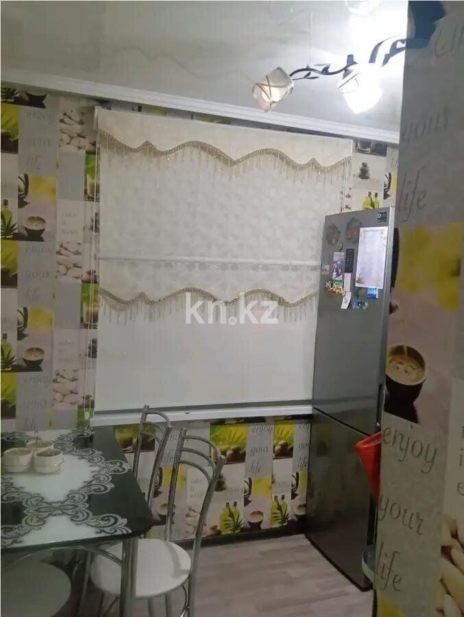 Продажа 2-комнатной квартиры, 44 м² - Продажа двухкомнатных квартир в Пришахтинске Караганды - страница 2 фото 3 из 6