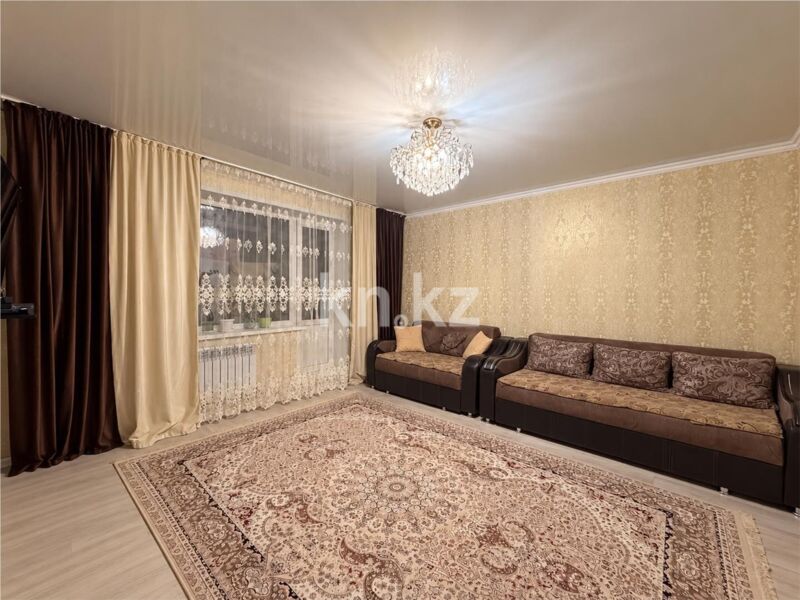 Продажа 3-комнатной квартиры, 64 м² - Продажа трехкомнатных квартир в Майкудуке Караганды - страница 3 фото 1 из 14