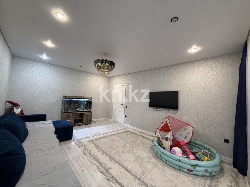 Продажа 4-комнатной квартиры, 110 м² - Продажа четырехкомнатных квартир в Караганде фото 3 из 24