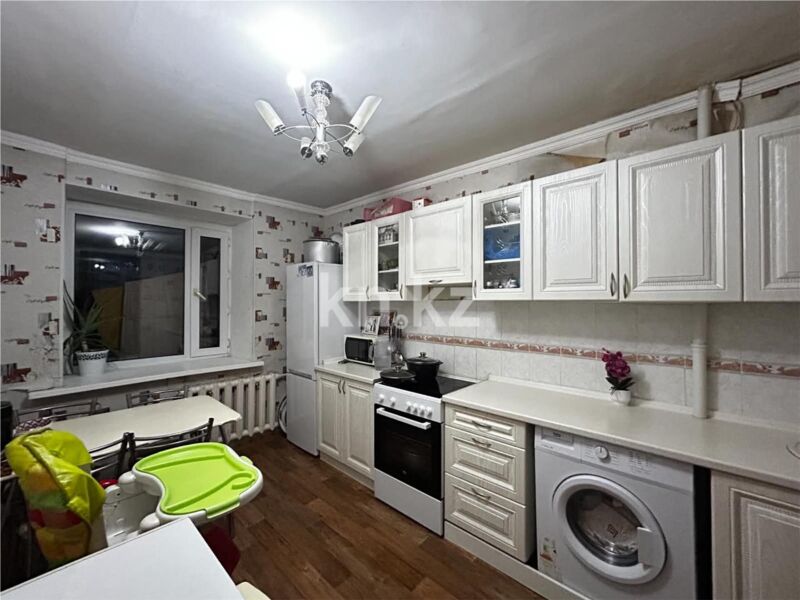 Продажа 3-комнатной квартиры, 60 м² - Продажа трехкомнатных квартир на Юго-Востоке Караганды - страница 21 фото 1 из 8