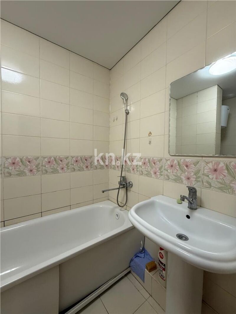 Продажа 4-комнатной квартиры, 80 м² - Продажа четырехкомнатных квартир в панельном доме в Караганде - страница 4 фото 11 из 22