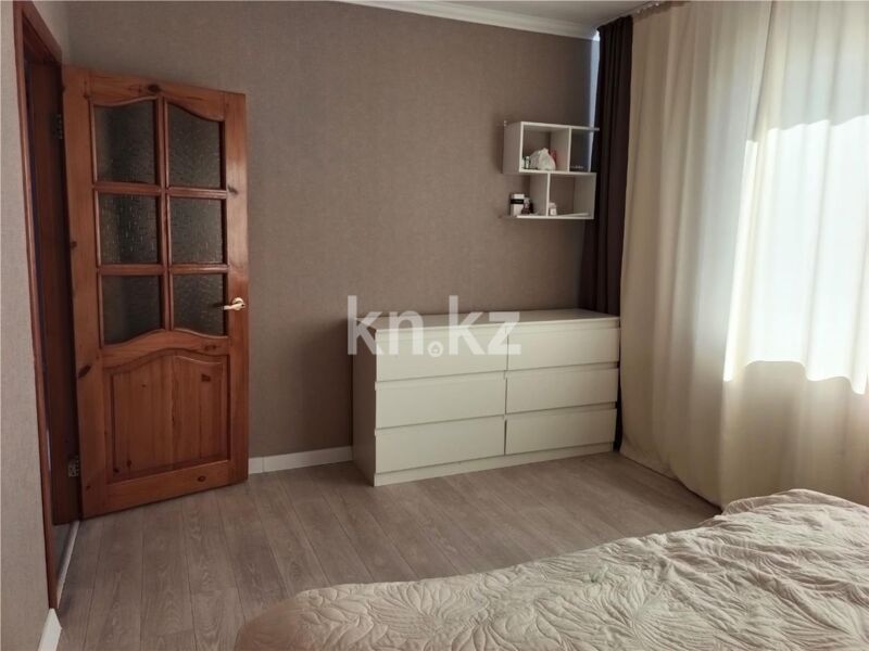 Продажа 4-комнатной квартиры, 81 м² - Продажа четырехкомнатных квартир в панельном доме в Караганде - страница 4 фото 4 из 18