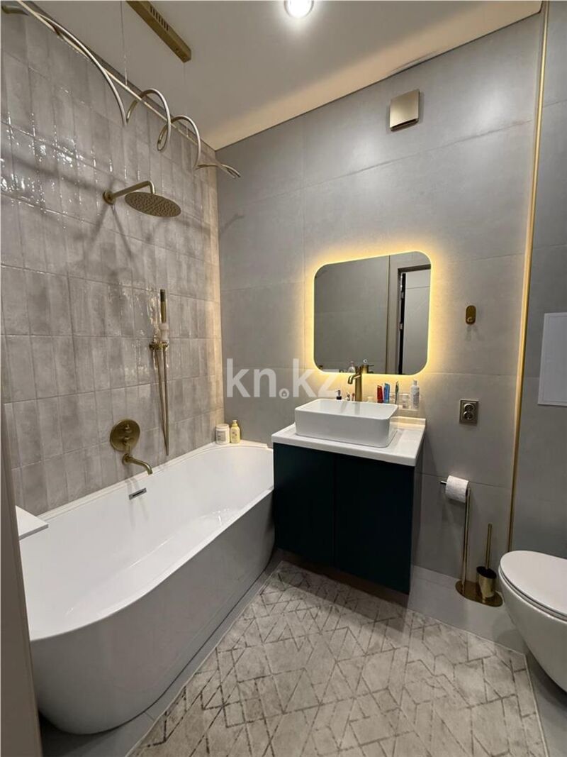 Продажа 3-комнатной квартиры, 65 м² - Продажа трехкомнатных квартир в кирпичном доме в Караганде - страница 8 фото 10 из 15