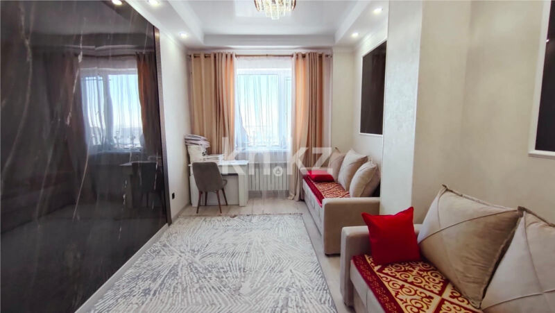 Продажа 4-комнатной квартиры, 90 м² - Продажа четырехкомнатных квартир в монолитно-каркасном доме в Караганде фото 1 из 16