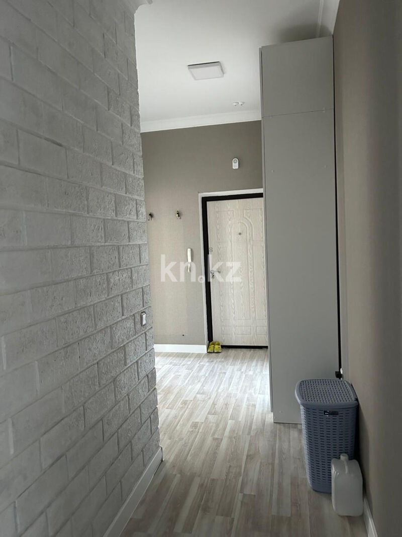 Продажа 3-комнатной квартиры, 75 м² - Продажа квартир в блочном доме в Караганде - страница 2 фото 7 из 9