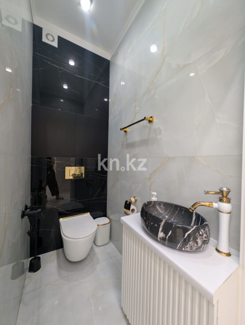 Продажа 4-комнатной квартиры, 115 м² - Продажа четырехкомнатных квартир в Уральске фото 25 из 31
