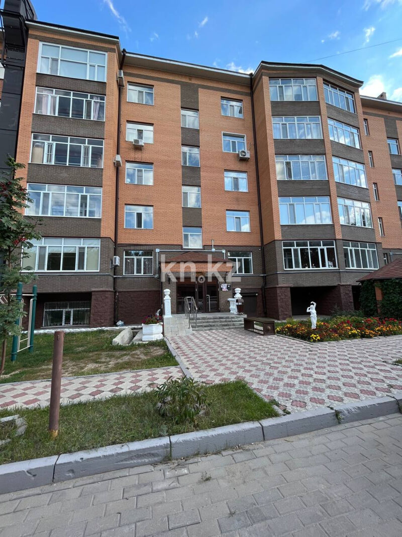 Продажа 4-комнатной квартиры, 136 м² - Продажа квартир в районе Михайловка в Караганде фото 20 из 23