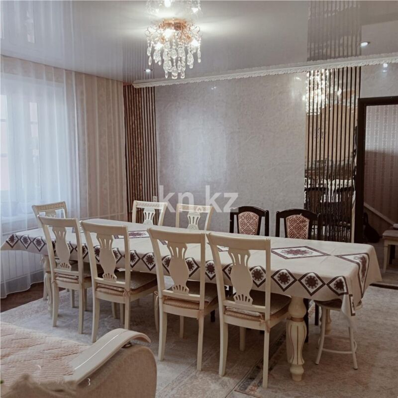 Продажа 3-комнатной квартиры, 64 м² - Продажа трехкомнатных квартир в панельном доме в Абае - страница 2 фото 1 из 8