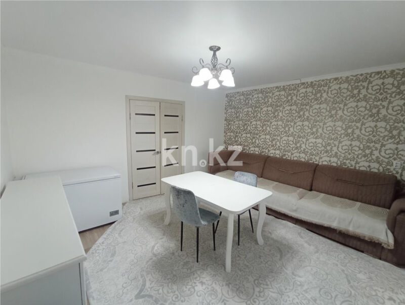 Продажа 4-комнатной квартиры, 77 м² - Продажа четырехкомнатных квартир в панельном доме в Караганде - страница 5 фото 1 из 13