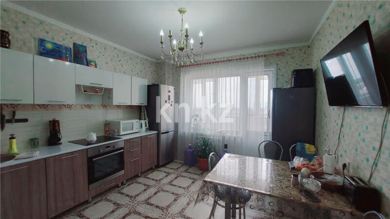 Продажа 3-комнатной квартиры, 88 м² - Продажа квартир в блочном доме в Караганде - страница 2 фото 1 из 9