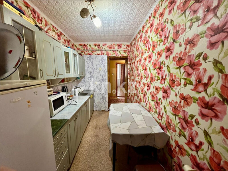 Продажа 4-комнатной квартиры, 72 м² - Продажа четырехкомнатных квартир в кирпичном доме в Караганде - страница 9 фото 9 из 12