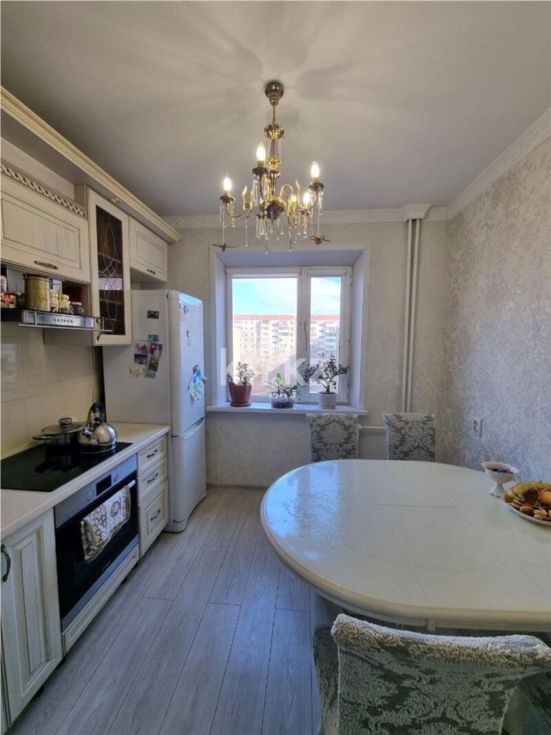 Продажа 4-комнатной квартиры, 82 м² - Продажа четырехкомнатных квартир в Караганде - страница 3 фото 9 из 19