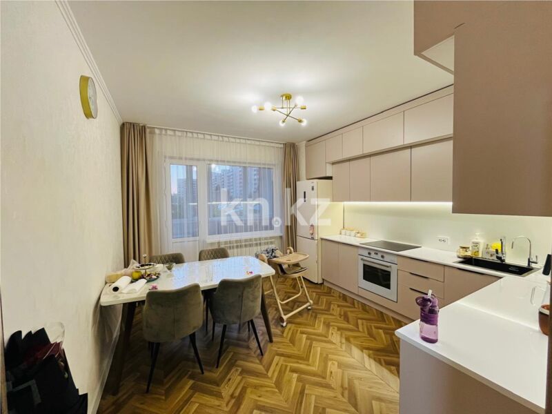 Продажа 2-комнатной квартиры, 73 м² - Продажа квартир в блочном доме в Караганде - страница 2 фото 6 из 18