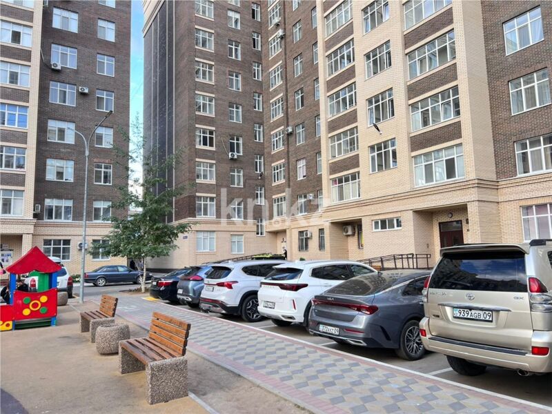 Продажа 4-комнатной квартиры, 106 м² - Продажа четырехкомнатных квартир в Караганде - страница 3 фото 28 из 31