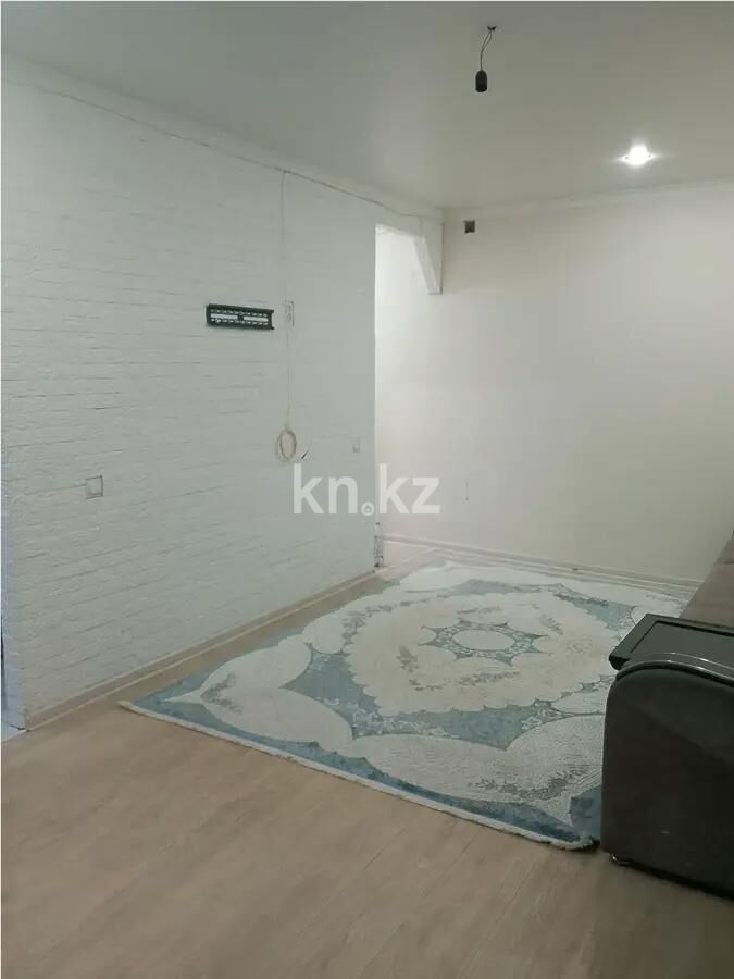 Продажа 2-комнатной квартиры, 44 м² - Продажа квартир в кирпичном доме в Караганде - страница 2 фото 2 из 6