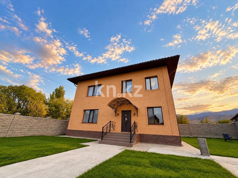 Продажа 5-комнатного дома, 250 м² - Продажа домов, коттеджей в Казахстане - страница 5 фото 2 из 37