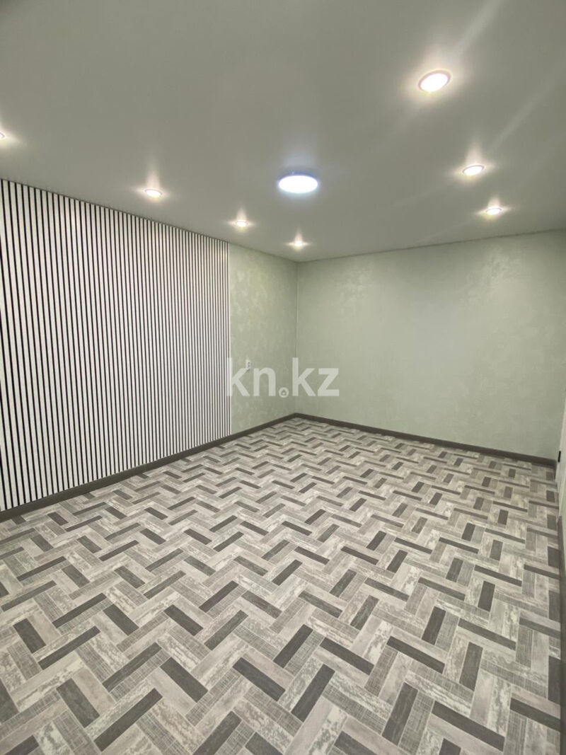 Продажа 2-комнатной квартиры, 40.3 м² - Продажа двухкомнатных квартир в панельном доме в Караганде - страница 3 фото 6 из 13