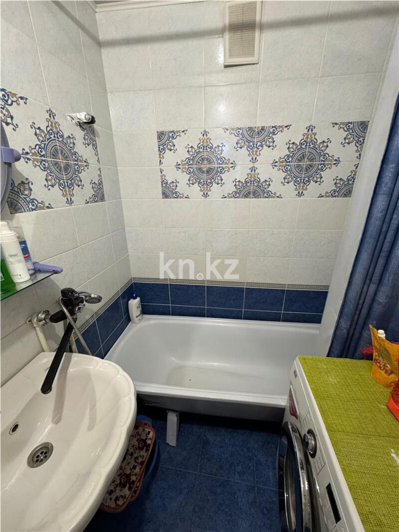 Продажа 4-комнатной квартиры, 77 м² - Продажа четырехкомнатных квартир в кирпичном доме в Караганде - страница 6 фото 9 из 11