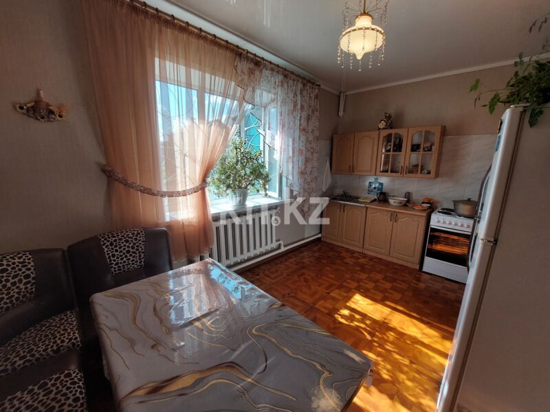 Продажа 6-комнатного дома, 195 м² - Продажа домов, коттеджей в Караганде - страница 7 фото 13 из 27