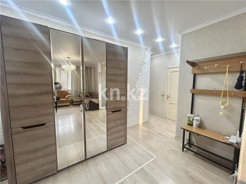 Продажа 3-комнатной квартиры, 80 м² - Продажа квартир в блочном доме в Караганде - страница 3 фото 13 из 19