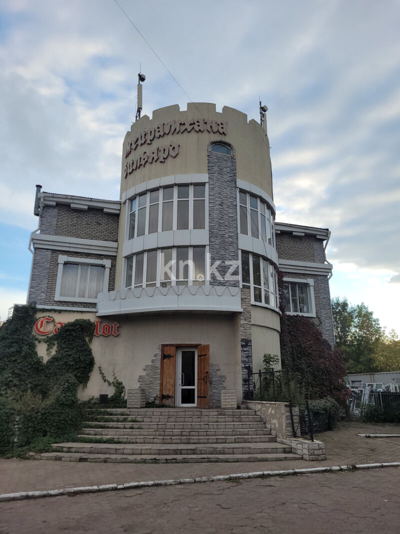 Продажа здания, 736 м² - Продажа зданий в Караганде фото 1 из 18
