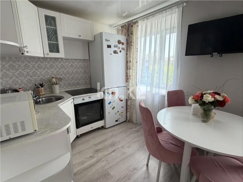 Продажа 2-комнатной квартиры, 48 м² - Продажа двухкомнатных квартир в Темиртау - страница 7 фото 3 из 4
