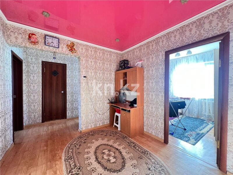 Продажа 3-комнатной квартиры, 63 м² - Продажа трехкомнатных квартир на Юго-Востоке Караганды - страница 24 фото 19 из 21