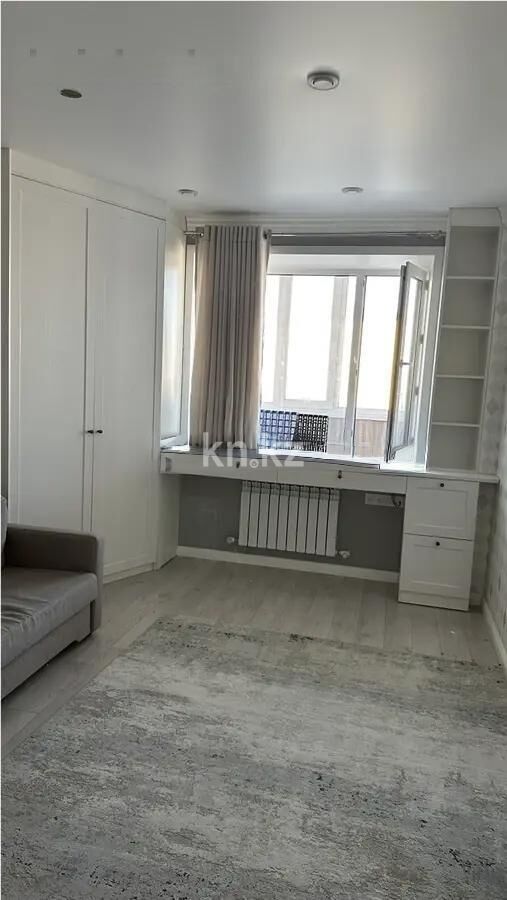 Продажа 2-комнатной квартиры, 60 м² - Продажа квартир в монолитно-каркасном доме в Караганде - страница 2 фото 1 из 4