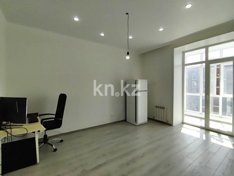 Продажа 2-комнатной квартиры, 63.4 м² - Продажа двухкомнатных квартир в кирпичном доме в Караганде - страница 8 фото 5 из 40