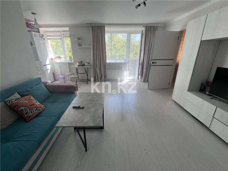Продажа 2-комнатной квартиры, 42 м² - Продажа квартир в кирпичном доме в Караганде - страница 9 фото 3 из 10
