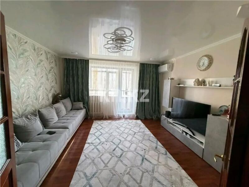 Продажа 1-комнатной квартиры, 42 м² - Продажа однокомнатных квартир на Юго-Востоке Караганды - страница 4 фото 1 из 4
