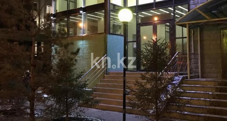 Продажа помещения, 740 м² - Продажа офисных и торговых помещений в Астане фото 1 из 12