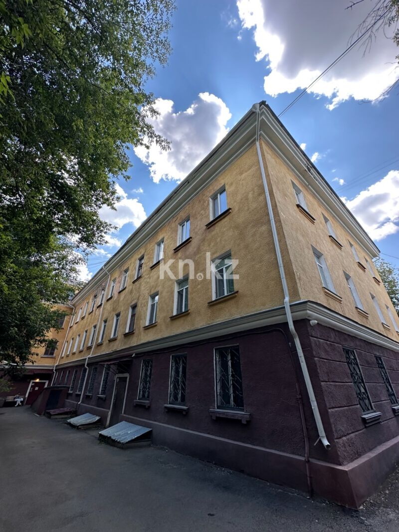 Продажа 4-комнатной квартиры, 73 м² - Продажа четырехкомнатных квартир в кирпичном доме в Караганде - страница 4 фото 8 из 35