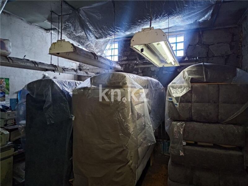 Продажа 6-комнатного дома, 340 м² - Продажа домов, коттеджей в Караганде - страница 4 фото 21 из 21