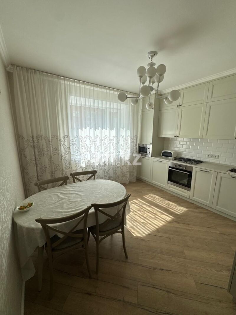 Аренда 3-комнатной квартиры, 110 м² - Аренда трехкомнатных квартир помесячно в Казахстане фото 2 из 20