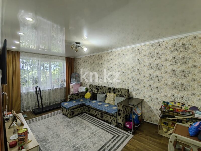 Продажа 3-комнатной квартиры, 61 м² - Продажа трехкомнатных квартир в Михайловке Караганды - страница 2 фото 1 из 32