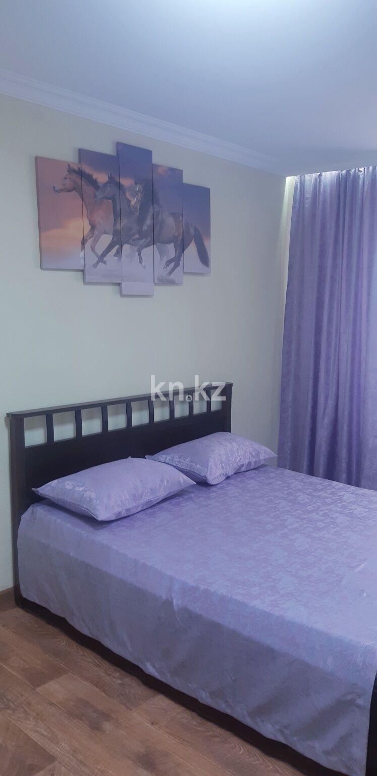Аренда 1-комнатной квартиры посуточно, 34 м² - Аренда однокомнатных квартир посуточно в Караганде фото 1 из 4