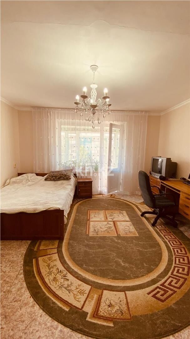 Продажа 4-комнатной квартиры, 92 м² - Продажа четырехкомнатных квартир в панельном доме в Караганде - страница 4 фото 7 из 15