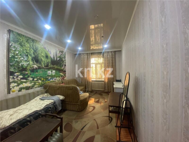 Продажа 2-комнатной квартиры, 55 м² - Продажа квартир в кирпичном доме в Караганде - страница 9 фото 1 из 14