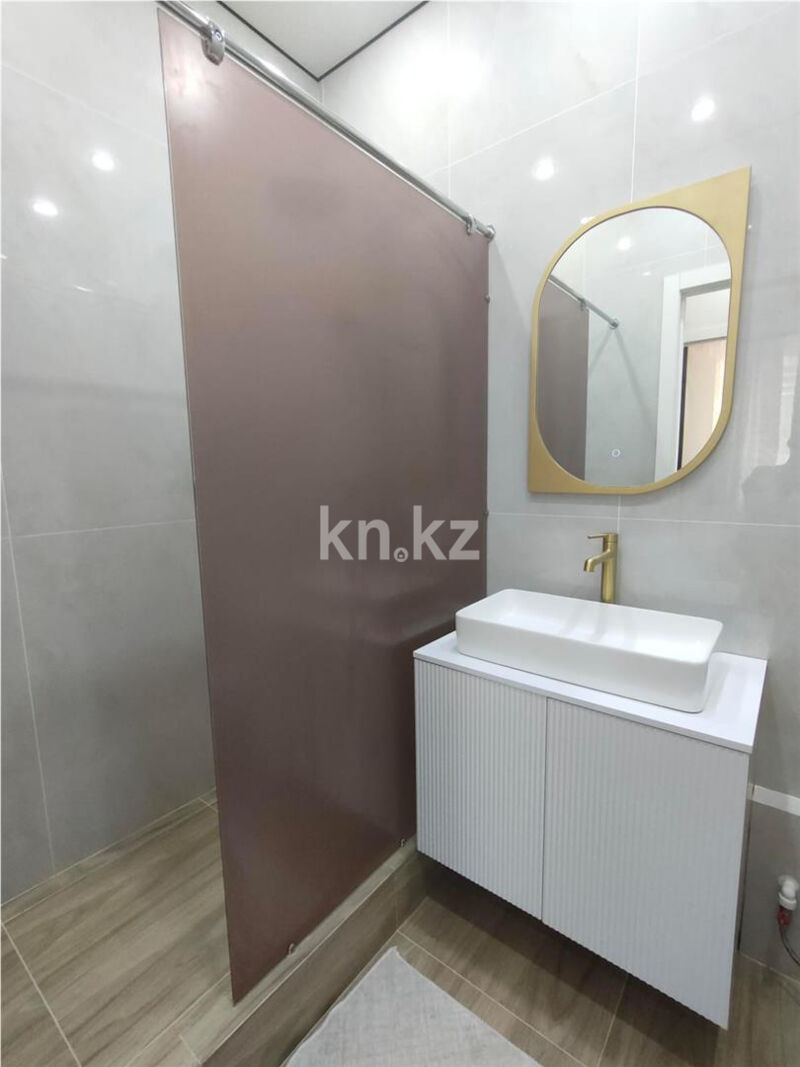 Продажа 4-комнатной квартиры, 118 м² - Продажа четырехкомнатных квартир в кирпичном доме в Караганде - страница 5 фото 16 из 24