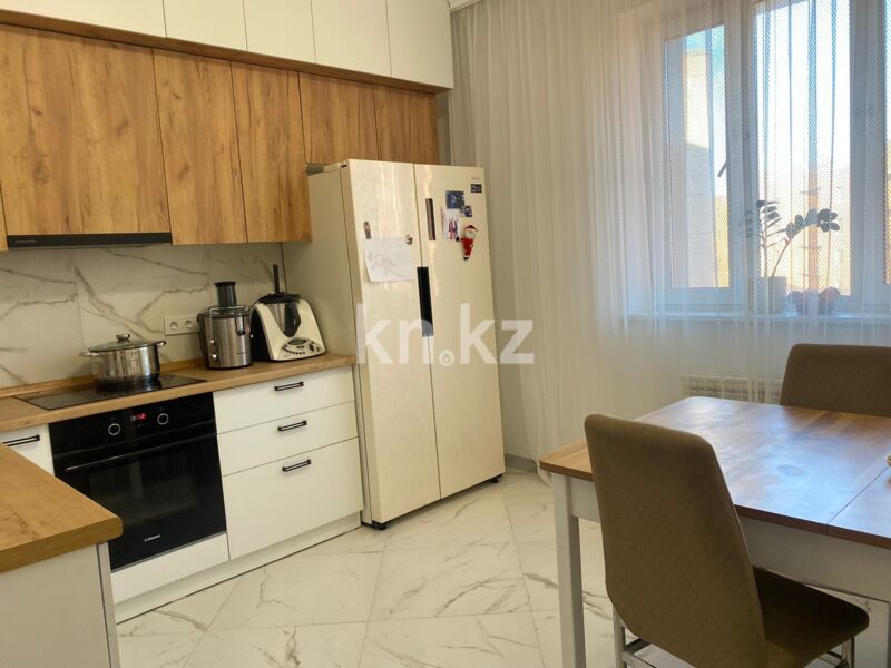 Продажа 2-комнатной квартиры, 70.3 м² - Продажа квартир в панельном доме в Астане - страница 6 фото 1 из 16
