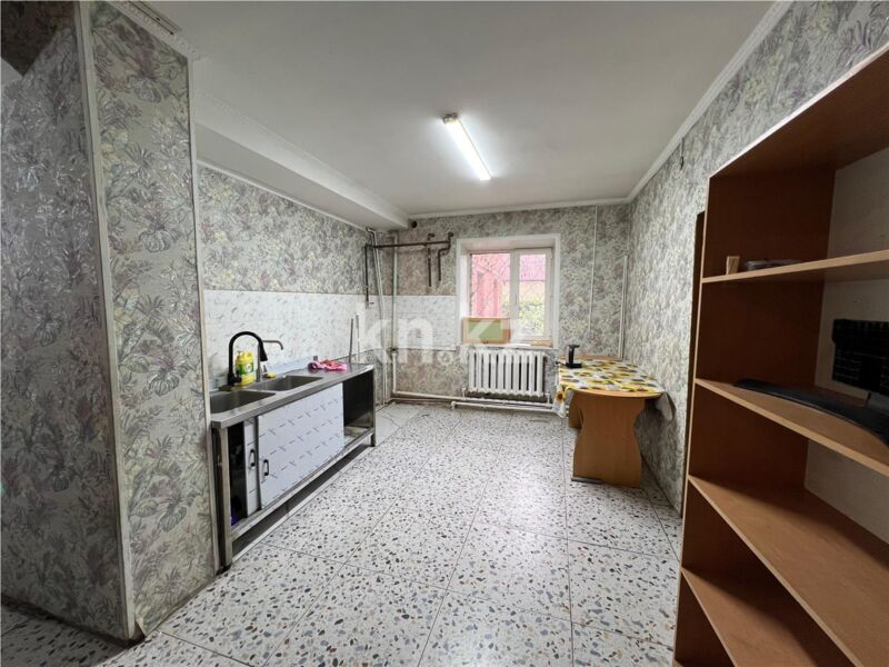 Продажа 10-комнатного дома, 231 м² - Продажа домов, коттеджей в Караганде - страница 4 фото 20 из 33