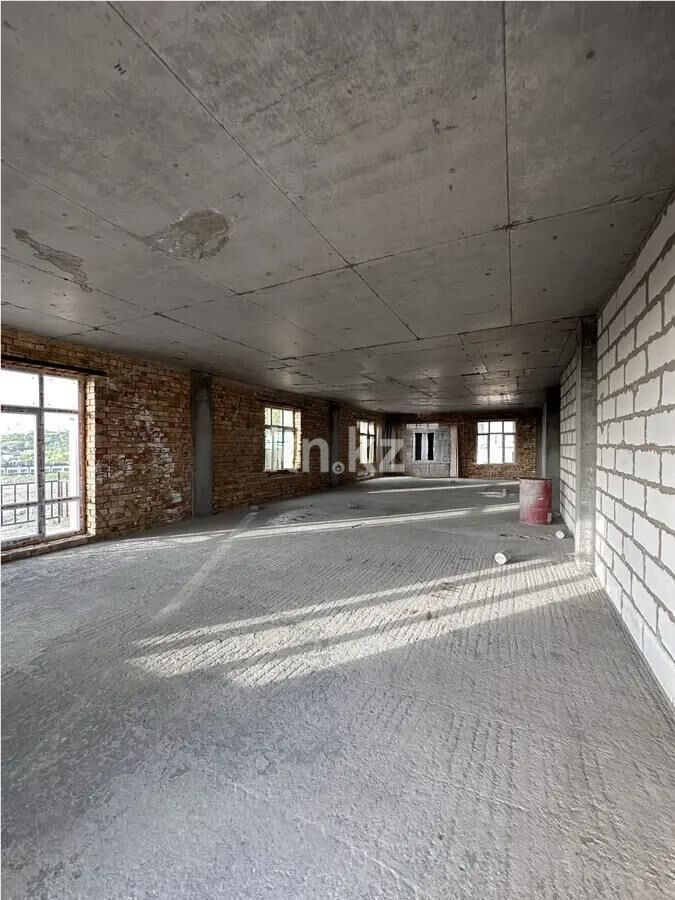 Продажа 4-комнатной квартиры, 143 м² - Продажа четырехкомнатных квартир в Медеуском р-не Алматы фото 2 из 2