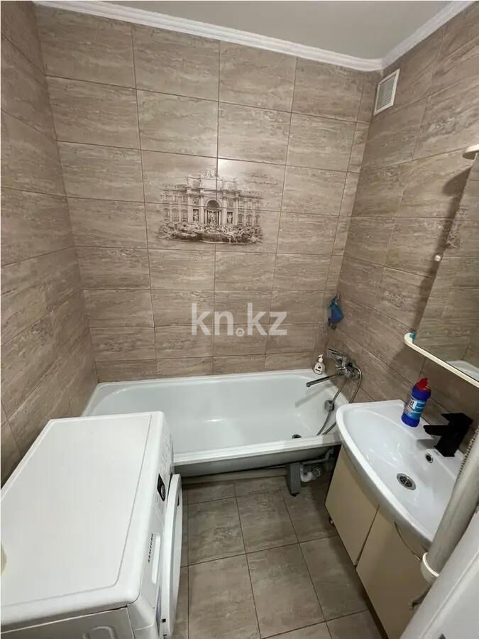 Продажа 4-комнатной квартиры, 84 м² - Продажа четырехкомнатных квартир в Караганде - страница 3 фото 8 из 9