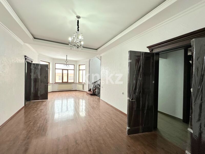 Продажа 9-комнатного дома, 500 м² - Продажа домов, коттеджей в Абайском р-не Шымкента фото 5 из 40
