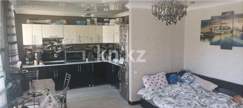 Продажа 3-комнатной квартиры, 60 м² - Продажа квартир в Михайловке Караганды - страница 2 фото 1 из 2