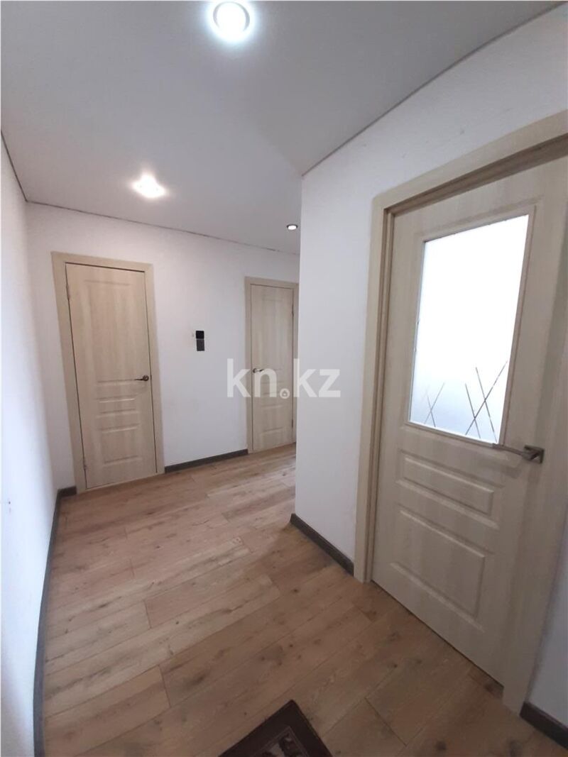 Продажа 2-комнатной квартиры, 50 м² - Продажа двухкомнатных квартир в панельном доме в Темиртау - страница 5 фото 9 из 12