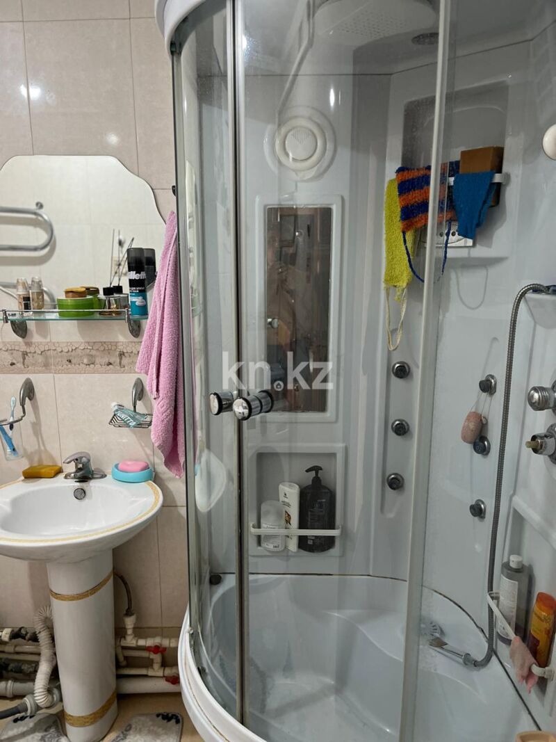 Продажа 3-комнатной квартиры, 64 м² - Продажа трехкомнатных квартир на Юго-Востоке Караганды - страница 20 фото 17 из 21