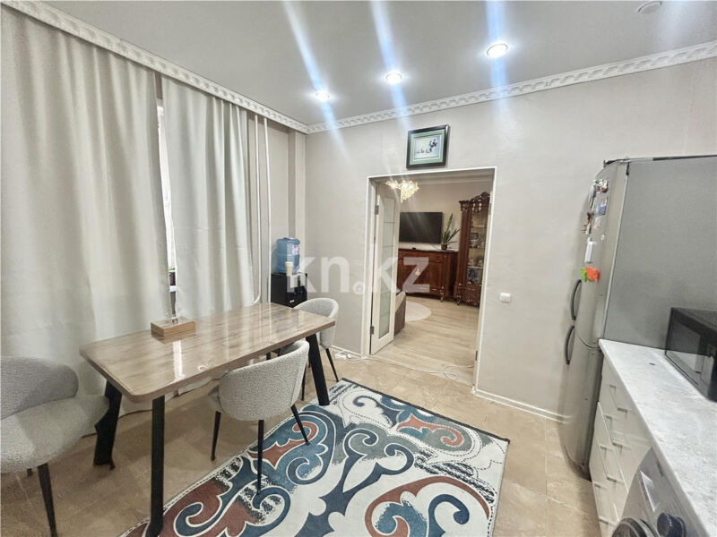 Продажа 3-комнатной квартиры, 80 м² - Продажа квартир в блочном доме в Караганде - страница 3 фото 12 из 19